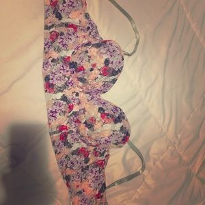 Bra, brand new, Can convert to a strapless bra